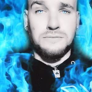 Meet your Posher, Travis